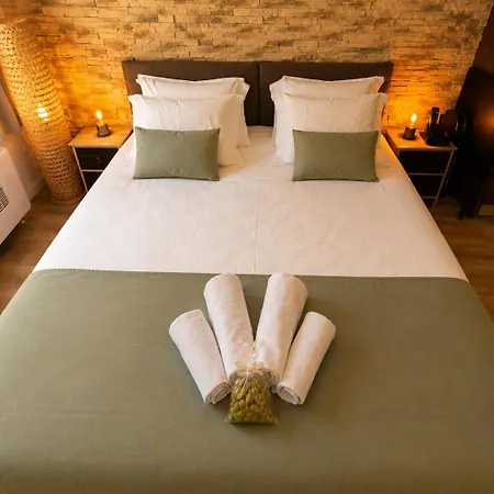 Le Clos Androne * Систерон